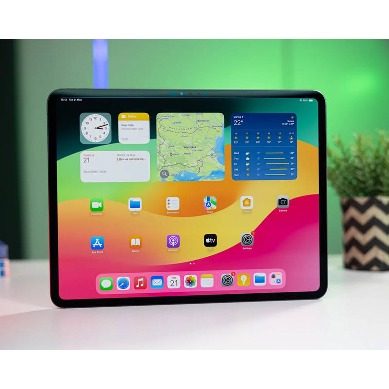 تبلت 13 اینچ اپل مدل IPad Pro 2025 M5 Wi-Fi ظرفیت 256 گیگابایت و رم 12 گیگابایت، رزولوشن دوربین 12 مگاپیکسل، پشتیبانی از قلم و کیبورد