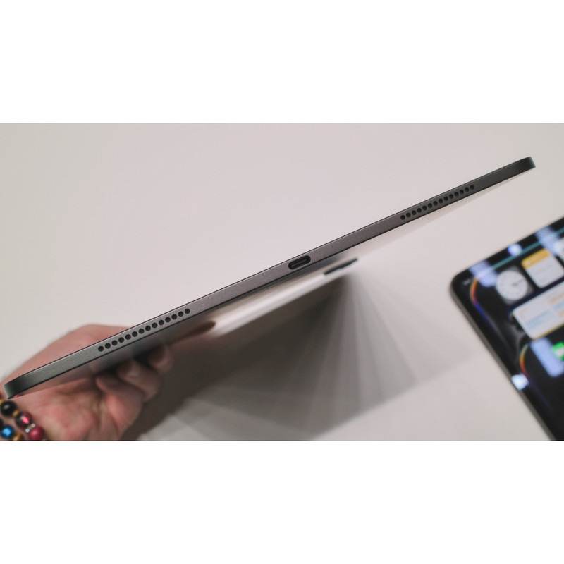 تبلت 13 اینچ اپل مدل iPad Pro 2024 M4 Wi-Fi ظرفیت 256 گیگابایت و رم 8 گیگابایت